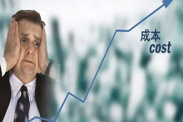 美国劳动力成本关键指标超预期降温，7月PCE物价指数同比上涨3%